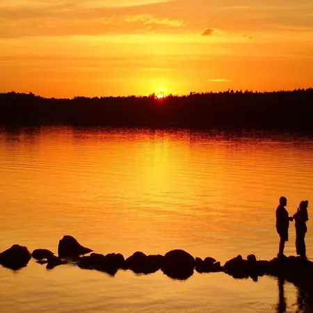 Koskenselaen Lomakylae * بومالا