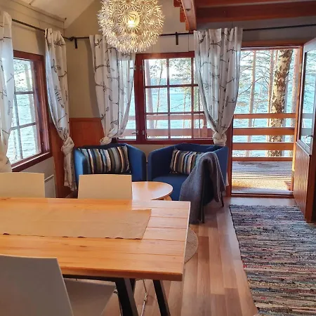 شاليه Koskenselaen Lomakylae *