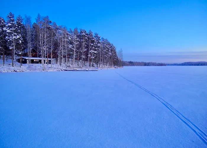 Alpesi faház Koskenselaen Lomakylae