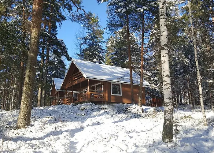 Alpesi faház Koskenselaen Lomakylae